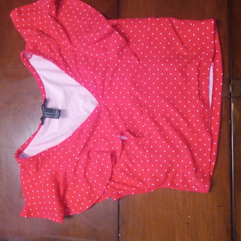 Red polka dot crop top